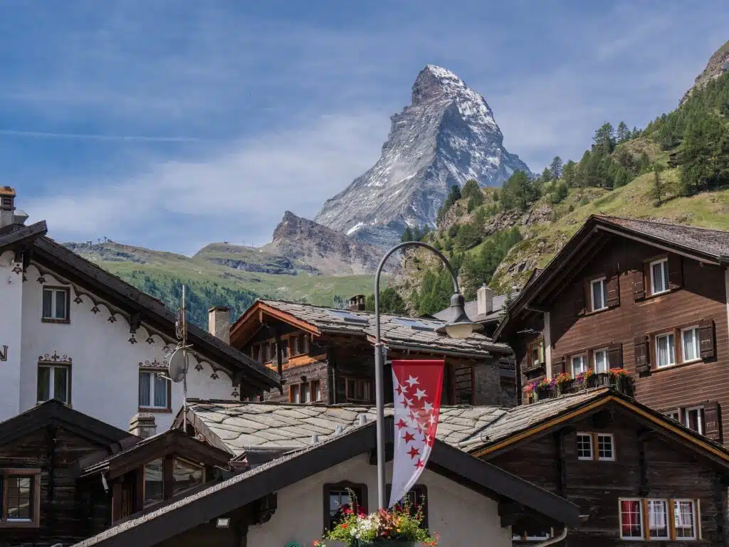 Quanto custa para esquiar nos Alpes Suíços? Onde se hospedar na Suíça para esquiar?